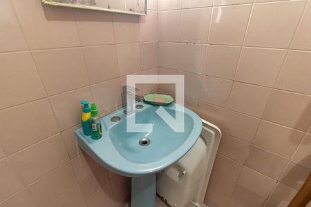 Casa à venda com 173m², 3 quartos e 1 vagaBanheiro Social