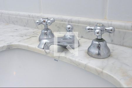 Apartamento à venda com 277m², 4 quartos e 2 vagasBanheiro da Suíte