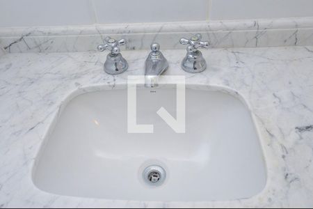 Apartamento à venda com 277m², 4 quartos e 2 vagasBanheiro da Suíte