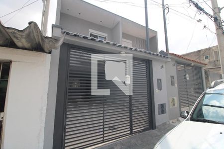 Casa à venda com 86m², 3 quartos e 2 vagasFachada