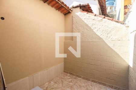 Casa de condomínio para alugar com 68m², 2 quartos e 1 vagaÁrea de Serviço