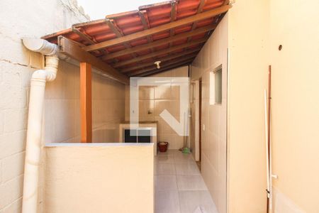 Casa de condomínio para alugar com 68m², 2 quartos e 1 vagaÁrea de Serviço