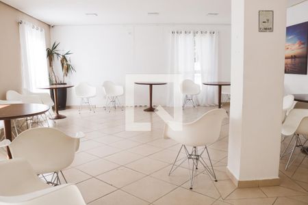 Apartamento para alugar com 62m², 2 quartos e 1 vaga Apartamento para alugar com 62m², 2 quartos e 1 vagaÁrea comum - Salão de festas