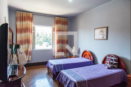 Casa à venda com 439m², 6 quartos e 6 vagasQuarto 1