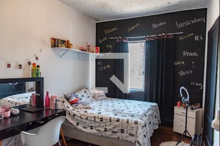 Casa à venda com 439m², 6 quartos e 6 vagasSuíte 1