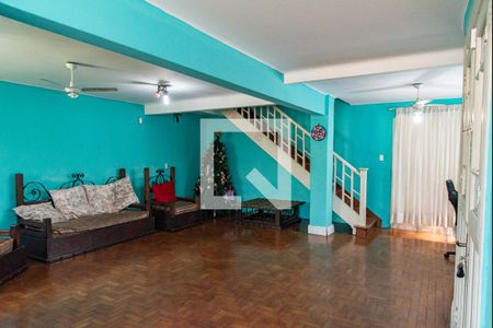 Casa à venda com 439m², 6 quartos e 6 vagasSalão