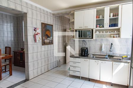 Casa à venda com 439m², 6 quartos e 6 vagasCozinha