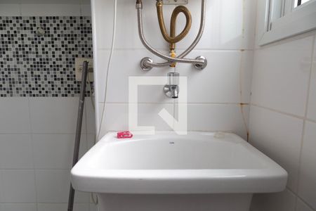 Apartamento para alugar com 91m², 2 quartos e 1 vaga Apartamento para alugar com 91m², 2 quartos e 1 vagaCozinha e Área de Serviço