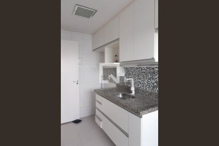 Cozinha e Área de Serviço de apartamento para alugar com 2 quartos, 91m² em Vila das Palmeiras, Guarulhos