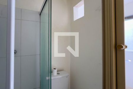 Studio para alugar com 30m², 1 quarto e sem vaga Studio para alugar com 30m², 1 quarto e sem vagaBanheiro