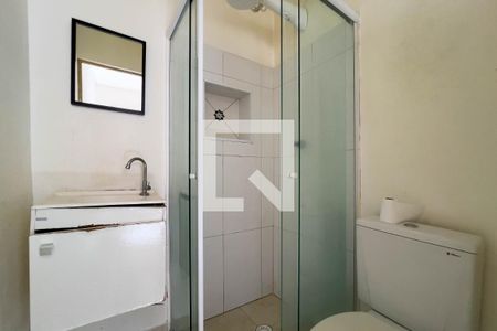 Studio para alugar com 30m², 1 quarto e sem vaga Studio para alugar com 30m², 1 quarto e sem vagaBanheiro