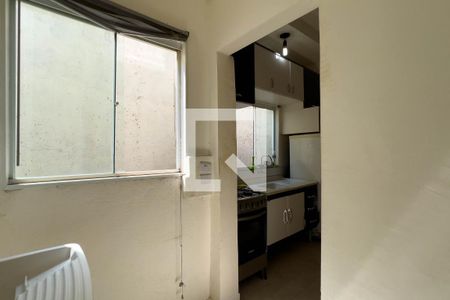 Studio para alugar com 30m², 1 quarto e sem vaga Studio para alugar com 30m², 1 quarto e sem vagaCozinha e área de serviço
