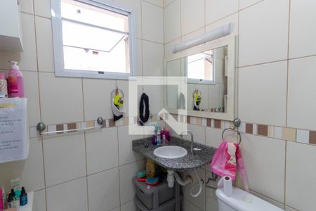 Casa à venda com 75m², 2 quartos e 2 vagas Casa à venda com 75m², 2 quartos e 2 vagasBanheiro da Suíte 1