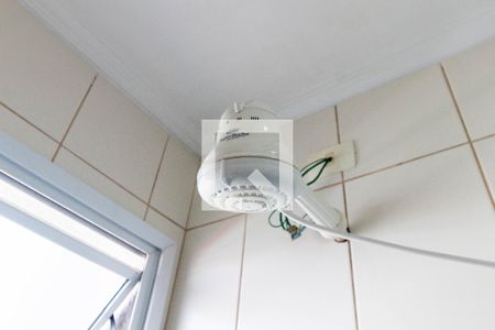 Casa à venda com 75m², 2 quartos e 2 vagas Casa à venda com 75m², 2 quartos e 2 vagasChuveiro