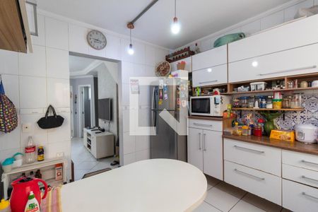 Casa à venda com 75m², 2 quartos e 2 vagas Casa à venda com 75m², 2 quartos e 2 vagasCozinha