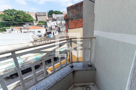 Casa à venda com 75m², 2 quartos e 2 vagas Casa à venda com 75m², 2 quartos e 2 vagasVaranda