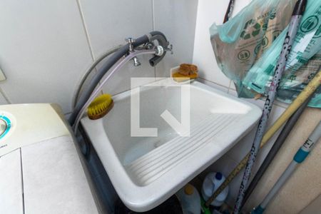 Casa à venda com 75m², 2 quartos e 2 vagas Casa à venda com 75m², 2 quartos e 2 vagasLavanderia