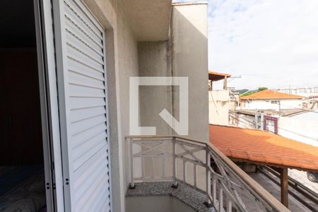Casa à venda com 75m², 2 quartos e 2 vagas Casa à venda com 75m², 2 quartos e 2 vagasVaranda