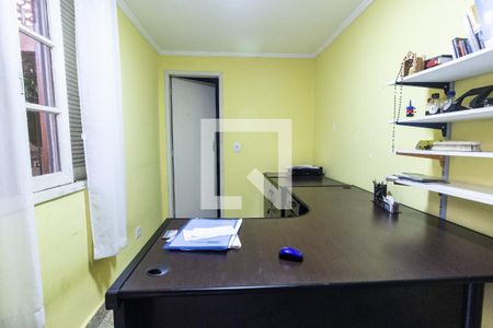 Casa à venda com 180m², 3 quartos e 6 vagas Casa à venda com 180m², 3 quartos e 6 vagasQuarto de serviço