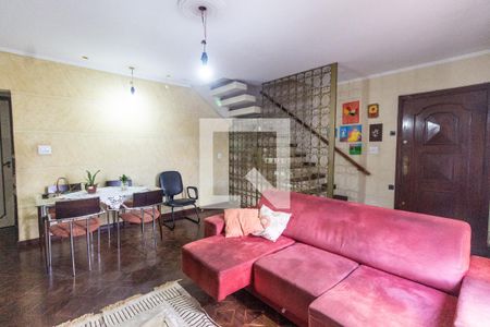 Casa à venda com 180m², 3 quartos e 6 vagas Casa à venda com 180m², 3 quartos e 6 vagasSala