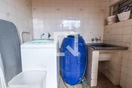 Casa à venda com 180m², 3 quartos e 6 vagas Casa à venda com 180m², 3 quartos e 6 vagasÁrea de serviço