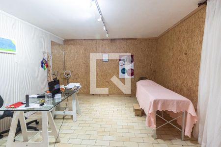 Casa à venda com 180m², 3 quartos e 6 vagas Casa à venda com 180m², 3 quartos e 6 vagasGaragem