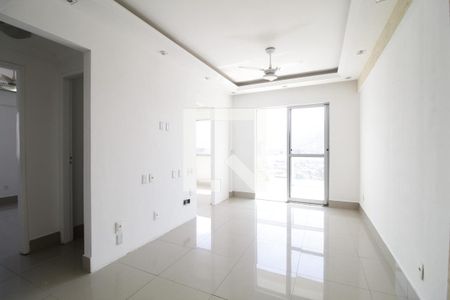 Sala de apartamento para alugar com 3 quartos, 125m² em Barra da Tijuca, Rio de Janeiro