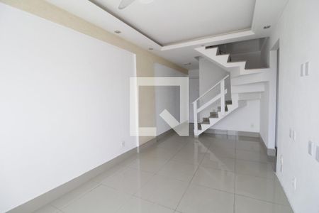 Sala de apartamento para alugar com 3 quartos, 125m² em Barra da Tijuca, Rio de Janeiro