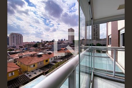 Apartamento à venda com 82m², 3 quartos e 2 vagas Apartamento à venda com 82m², 3 quartos e 2 vagasVaranda