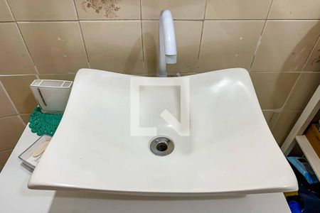 Apartamento à venda com 70m², 3 quartos e 1 vaga Apartamento à venda com 70m², 3 quartos e 1 vagaBanheiro