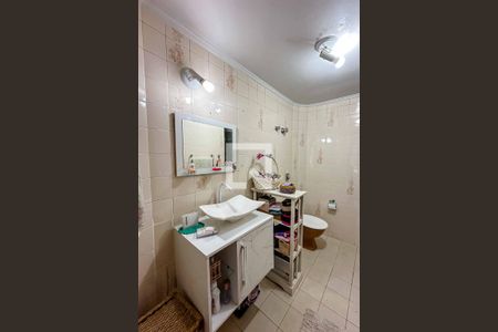 Apartamento à venda com 70m², 3 quartos e 1 vaga Apartamento à venda com 70m², 3 quartos e 1 vagaBanheiro