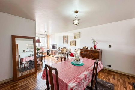 Apartamento à venda com 70m², 3 quartos e 1 vaga Apartamento à venda com 70m², 3 quartos e 1 vagaSala