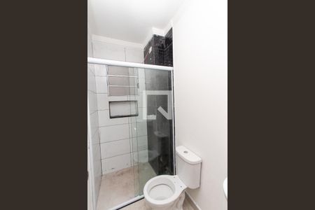Banheiro de apartamento para alugar com 1 quarto, 35m² em Vila Medeiros, São Paulo