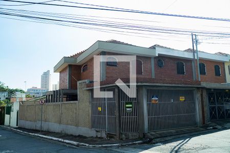 Casa à venda com 125m², 3 quartos e 2 vagasFachada