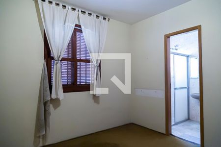 Casa à venda com 125m², 3 quartos e 2 vagasSuíte