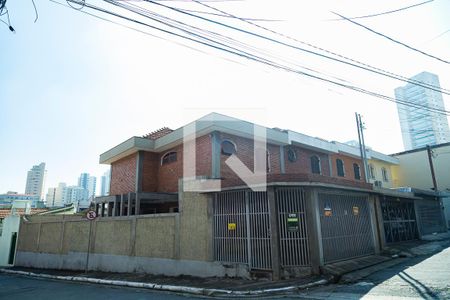 Casa à venda com 125m², 3 quartos e 2 vagasFachada