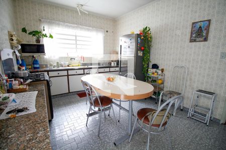 Casa à venda com 250m², 3 quartos e 4 vagasCozinha