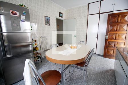 Casa à venda com 250m², 3 quartos e 4 vagasCozinha