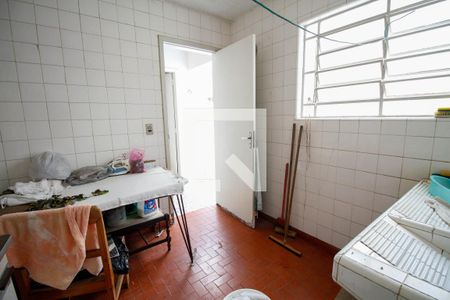 Casa à venda com 250m², 3 quartos e 4 vagasÁrea de Serviço