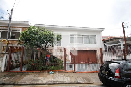 Casa à venda com 250m², 3 quartos e 4 vagasFachada