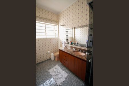 Casa à venda com 250m², 3 quartos e 4 vagasBanheiro Social