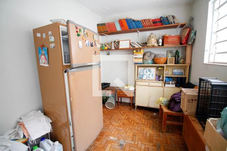 Casa à venda com 250m², 3 quartos e 4 vagasQuarto de Serviço