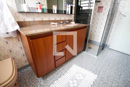 Casa à venda com 250m², 3 quartos e 4 vagasBanheiro Social