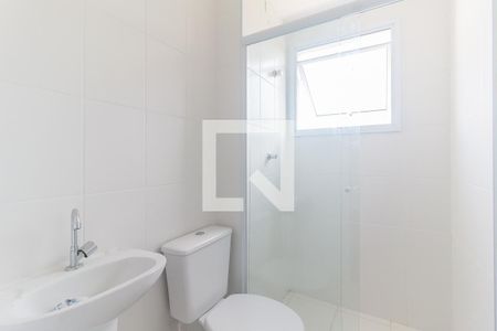 Banheiro de kitnet/studio para alugar com 1 quarto, 26m² em Botujuru, Mogi das Cruzes