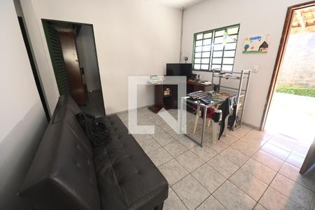 Sala de casa para alugar com 3 quartos, 127m² em Jardim Vitória, Goiânia