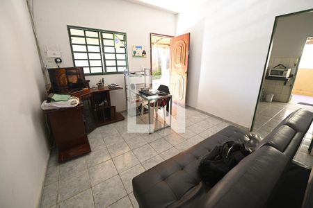 Sala de casa para alugar com 3 quartos, 127m² em Jardim Vitória, Goiânia