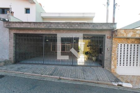 Casa para alugar com 183m², 3 quartos e 3 vagasFachada