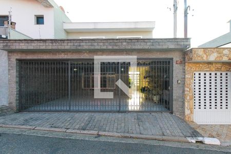 Casa para alugar com 183m², 3 quartos e 3 vagasFachada