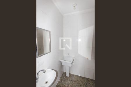 Banheiro de kitnet/studio para alugar com 1 quarto, 20m² em Vila Sao Pedro, Santo André