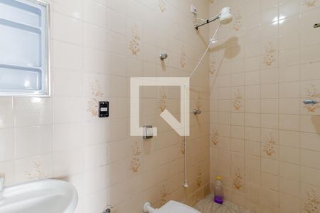 Banheiro de casa para alugar com 1 quarto, 50m² em Parque Fongaro, São Paulo